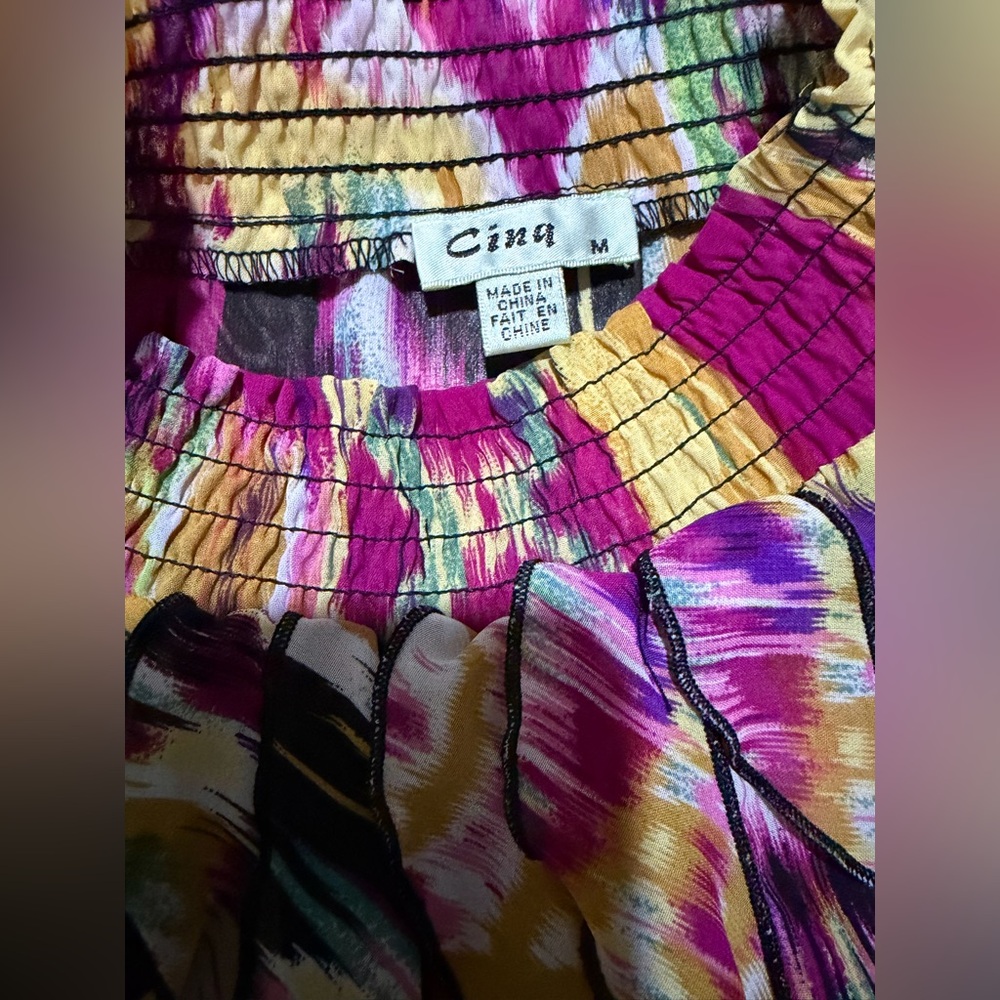 Chic Multicolor Ruffle Blouse - Picture 4 of 4